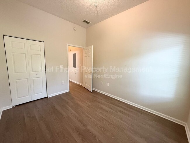 Building Photo - 9575 Amarante Cir