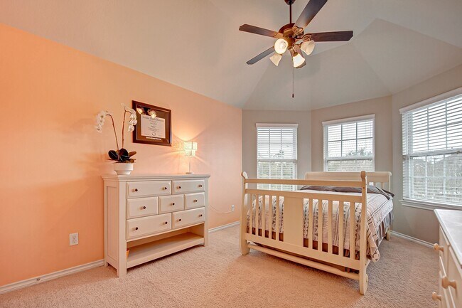 Building Photo - 20754 Kenswick Park Dr