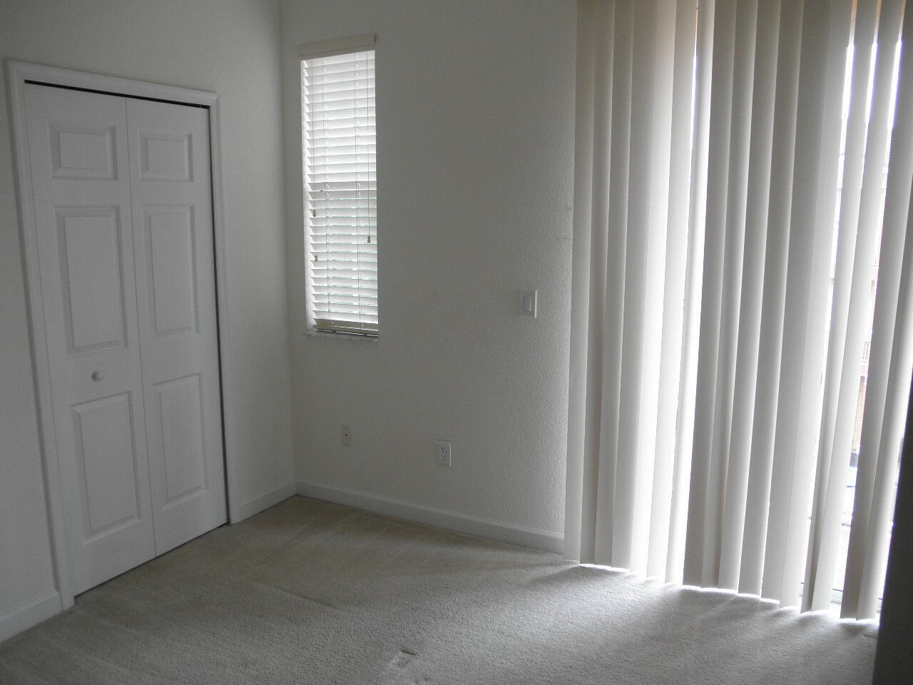 Building Photo - 2147 Shoma Dr