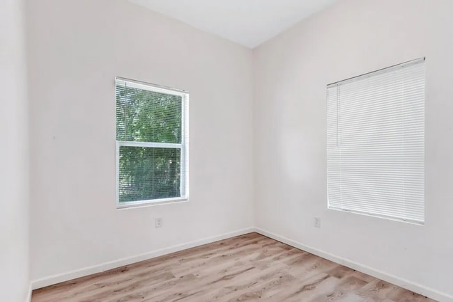 Building Photo - Renovated and full of character, this 3-be...