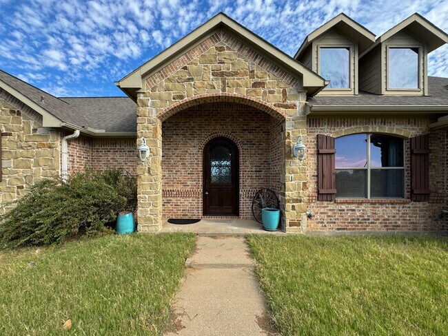 Building Photo - 1559 E Blackjack Rd E