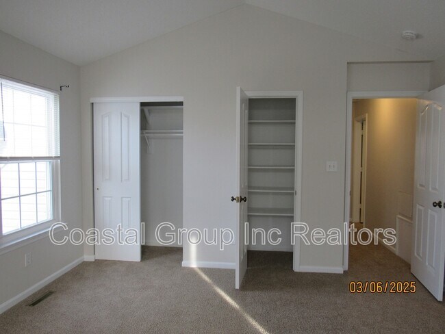 Building Photo - 1538 Stillwood St