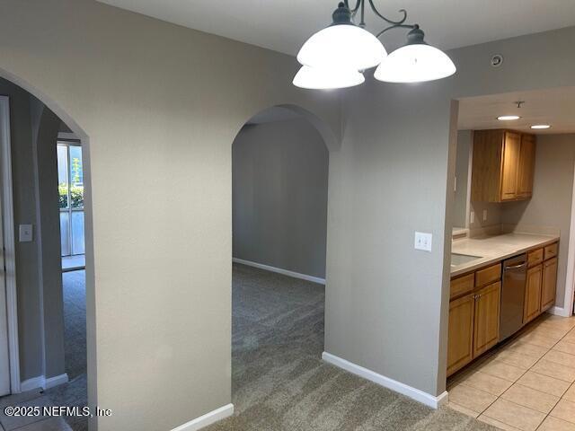 Building Photo - 570 Busch Dr