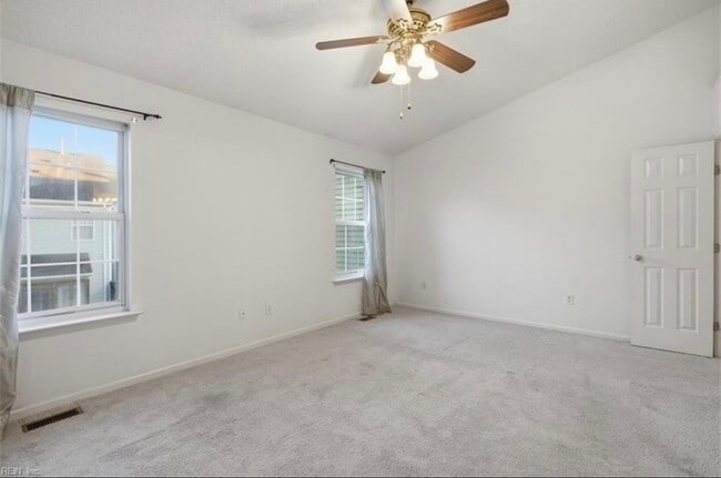 Building Photo - 682 Windbrook Cir