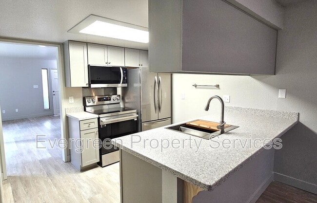 Building Photo - 5787 Haskell Ave