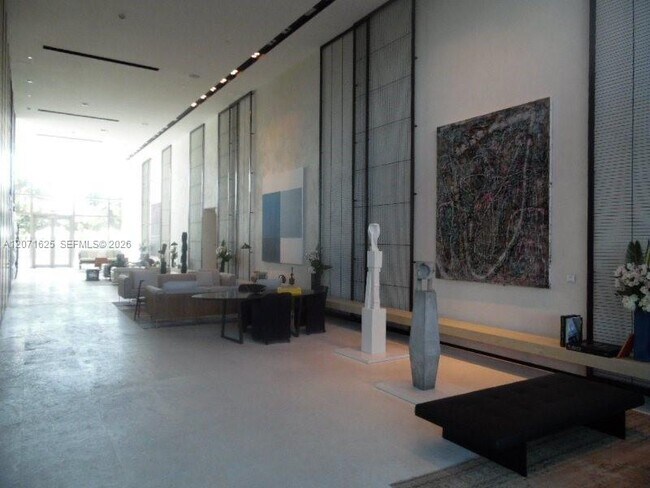 Building Photo - 10201 Collins Ave