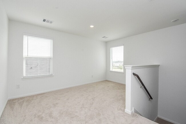 Building Photo - 18006 Whitetail Run Ln