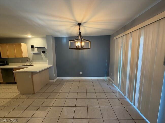 Building Photo - 9648 Silver City Dr