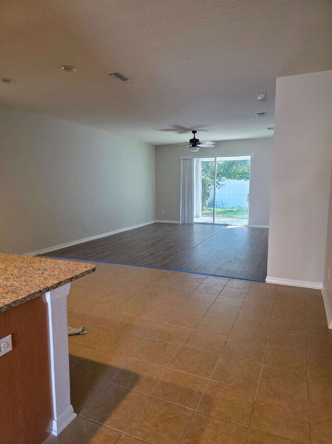 Building Photo - Very nice house in Ashton Oaks for rent