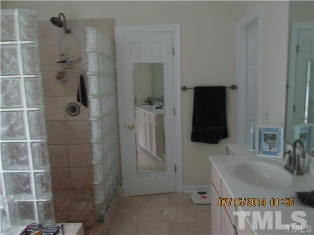 Building Photo - 160 Chatham Forest Dr