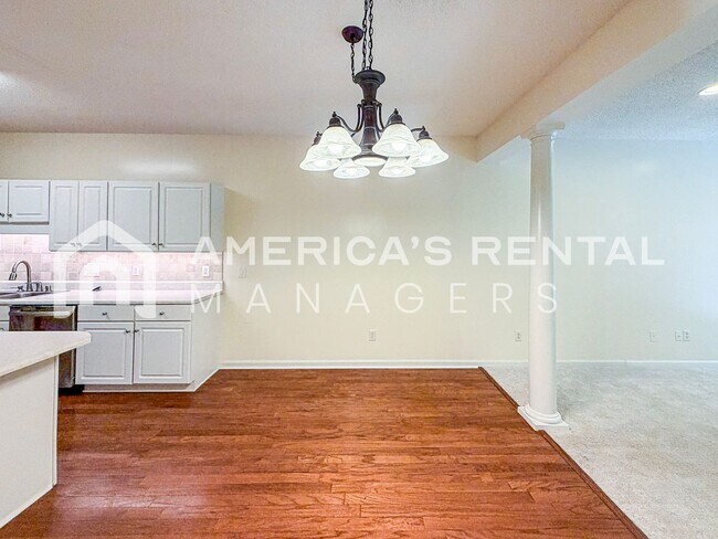 Building Photo - 1713 Savannah Park Ln