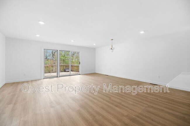 Building Photo - 3477 Blackwood Dr