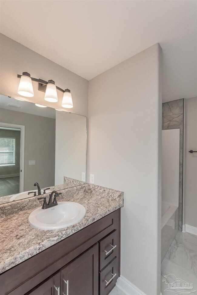 Building Photo - 8570 Stockdale Ave