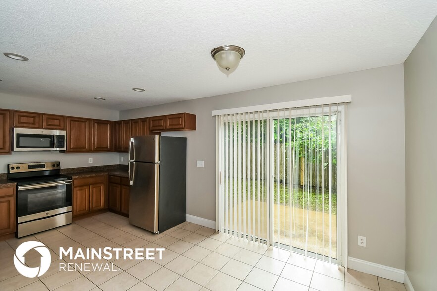 Building Photo - 8125 Cahoon Dr W