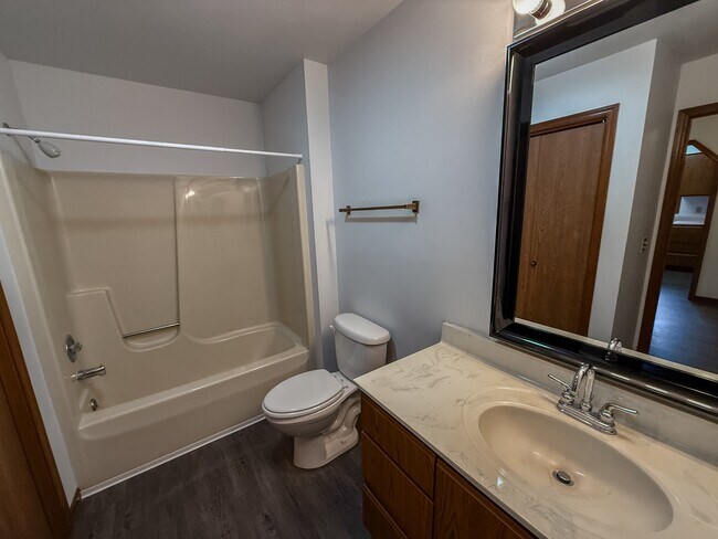 Building Photo - 653 Galena Ct