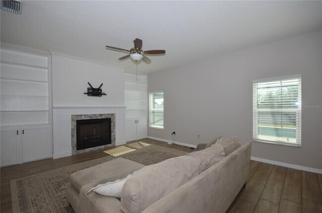 Building Photo - 1625 Emerald Hill Way