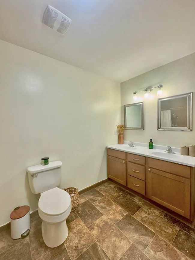 Building Photo - featuring an open layout - rent to own!