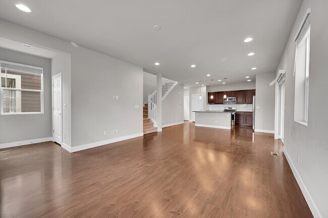 Building Photo - $2,750.00 - 3 Bedrooms, 2.5 Bathrooms, Sin...