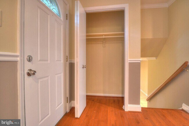 Building Photo - 2405 Earlsgate Ct