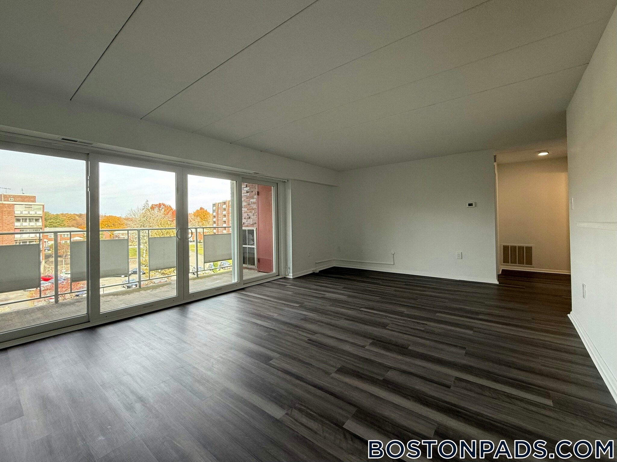 Building Photo - 53 Hill Rd