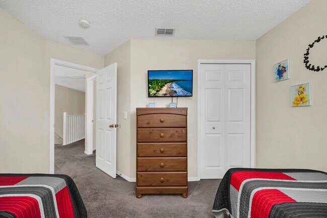 Building Photo - 8538 Sunrise Key Dr