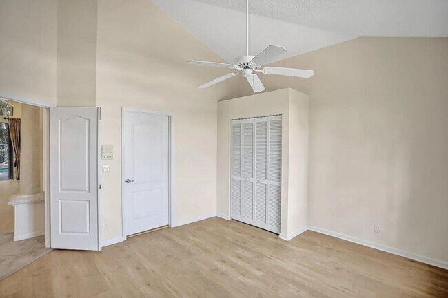 Building Photo - 9119 Baybury Ln