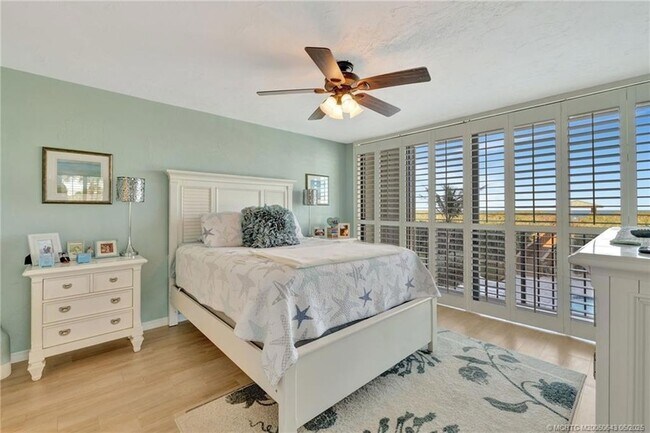 Building Photo - 10000 S Ocean Dr