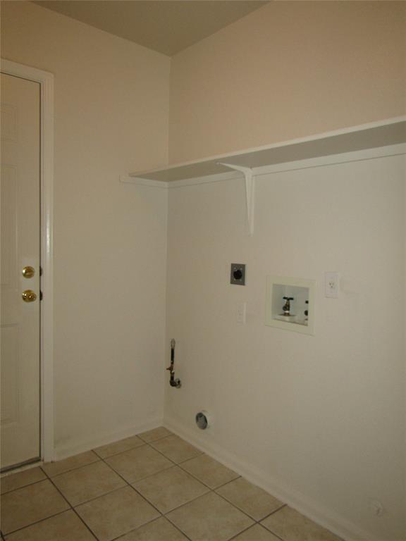 Building Photo - 122 Little Lake Rd