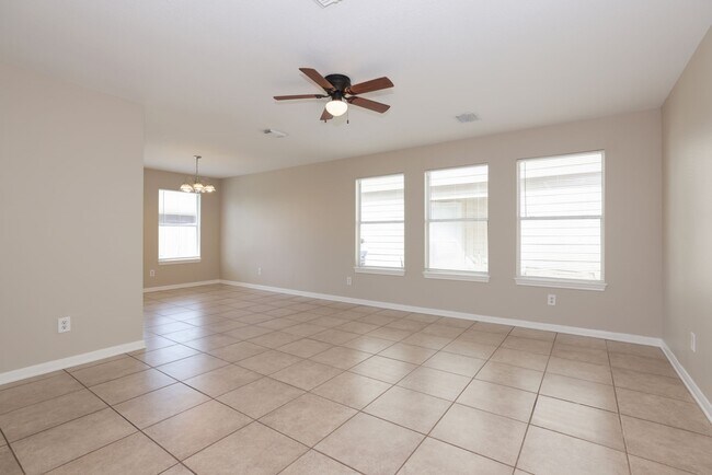 Building Photo - 15422 Ferness Ln