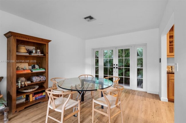 Building Photo - 9550 NW 1st Ave