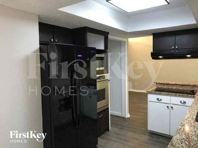 Building Photo - 1602 Geraldine Ln