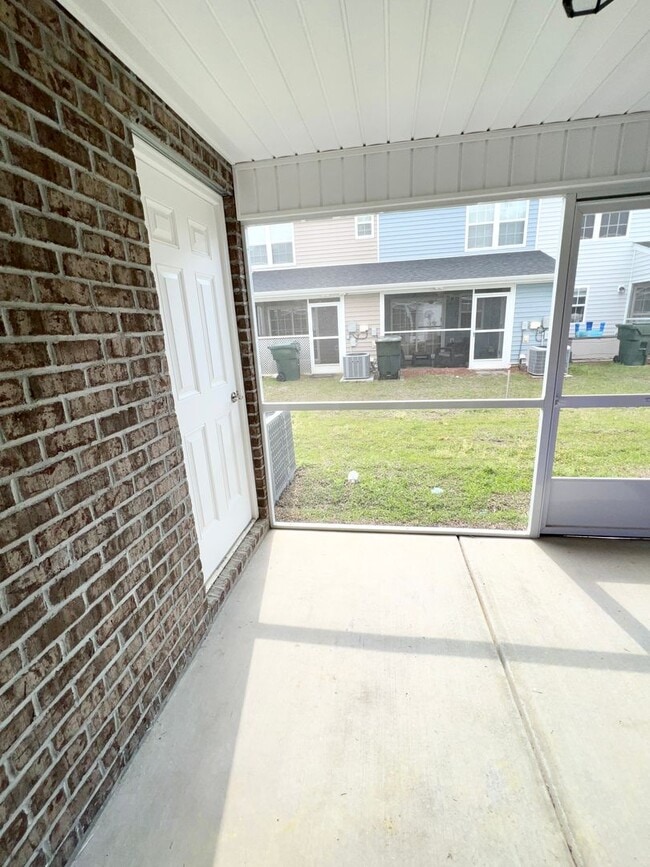 Building Photo - MOVE IN READY - FOUR Bedrooms! Master suite on both levels! NEW CONSTRUCTION! Great Conway Location!