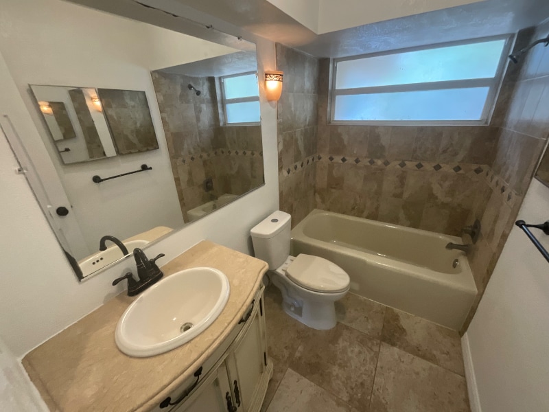 Building Photo - 11455 72nd Terrace N