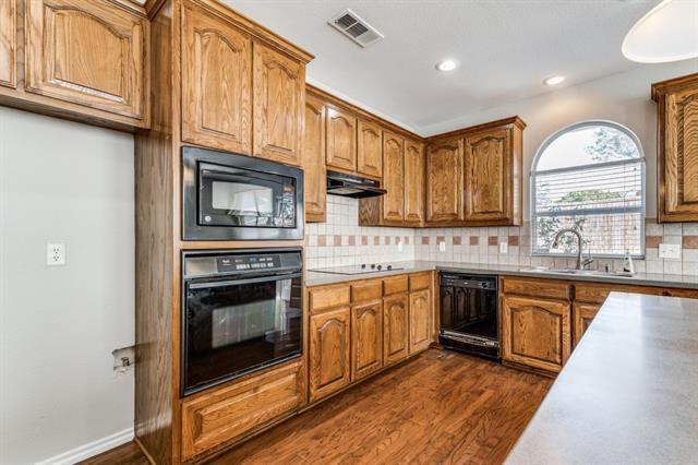 Building Photo - 2705 White Rock Dr