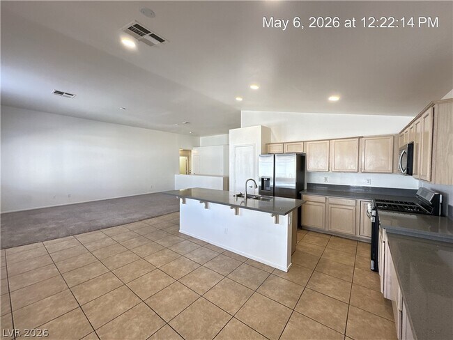 Building Photo - 916 Melic Way