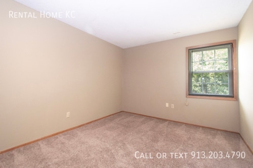 Building Photo - 735 S Avalon Cir