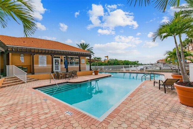 Building Photo - 5000 Culbreath Key Way