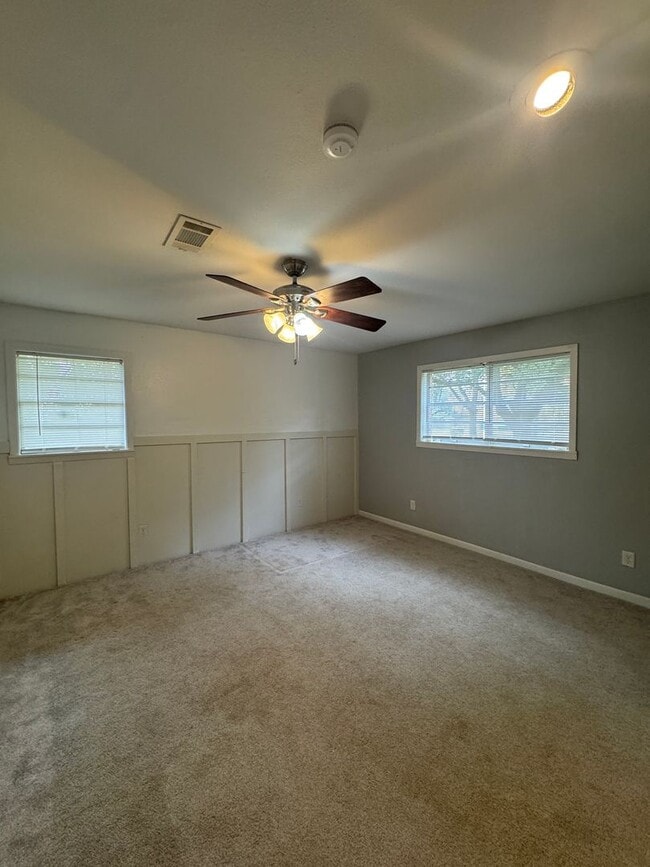 Building Photo - Rental Property