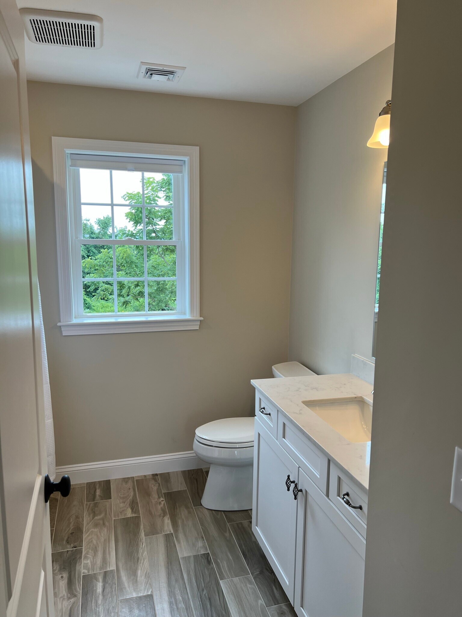 bathroom - 143 Driftway