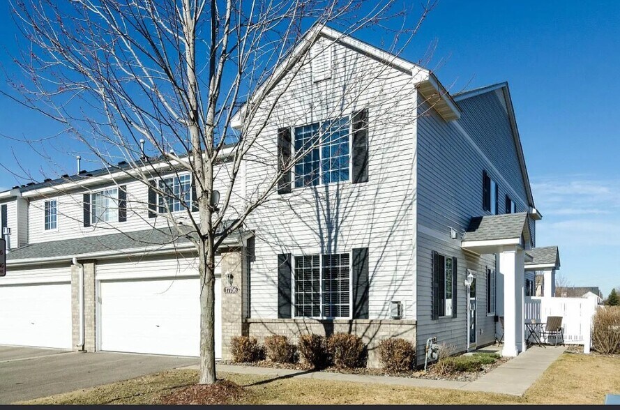 Building Photo - 17756 96th Ave N