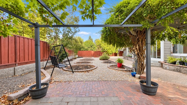 Building Photo - 3878 Loch Lomand Way