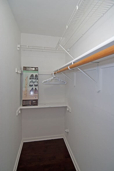 Master bedroom walk in closet - 60 W Lewis Ave