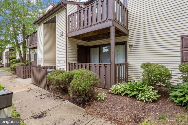 Building Photo - 501 Lindsey Ct