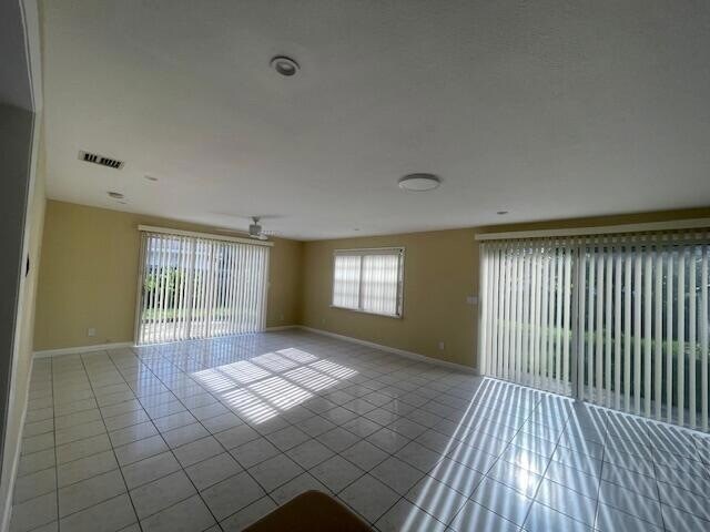 Building Photo - 9482 N Military Trl