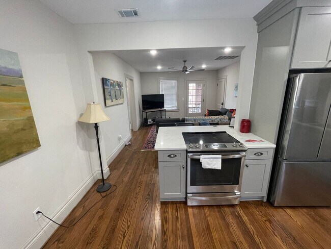 Building Photo - Penny Lane - 1BR/1BA