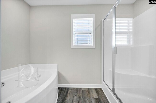 Building Photo - 9 Spinney Ct