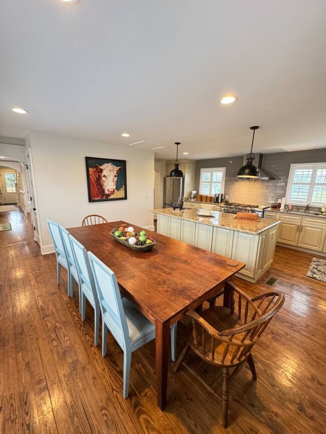 Building Photo - 16615 Spotswood Trail