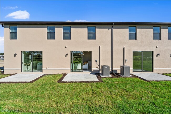 Building Photo - 14051 Oviedo Pl