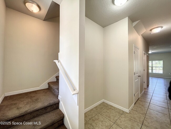 Building Photo - 3748 Chambers Ln