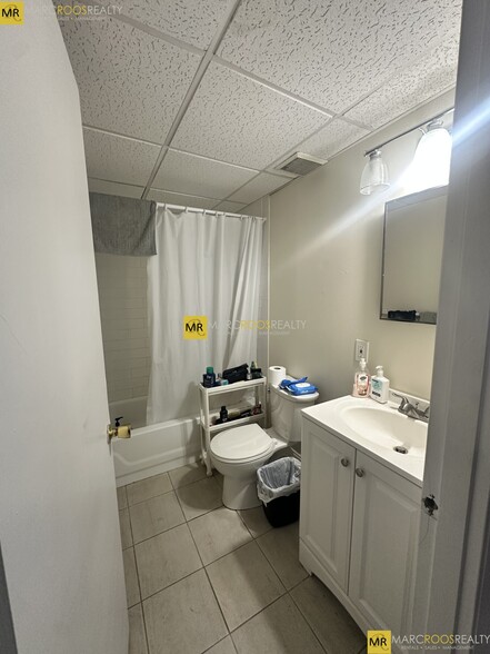 Building Photo - 1088 Boylston St
